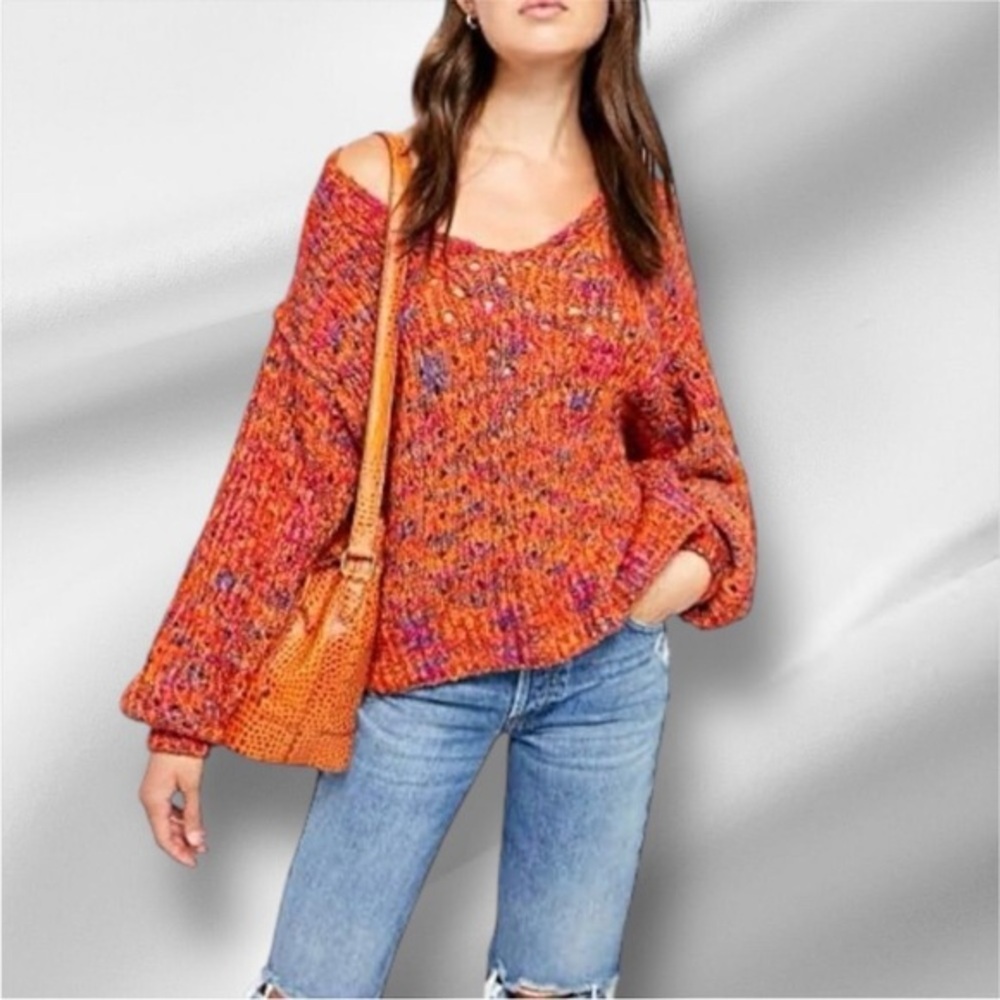 Free People Highland v neck sweater. Size small.